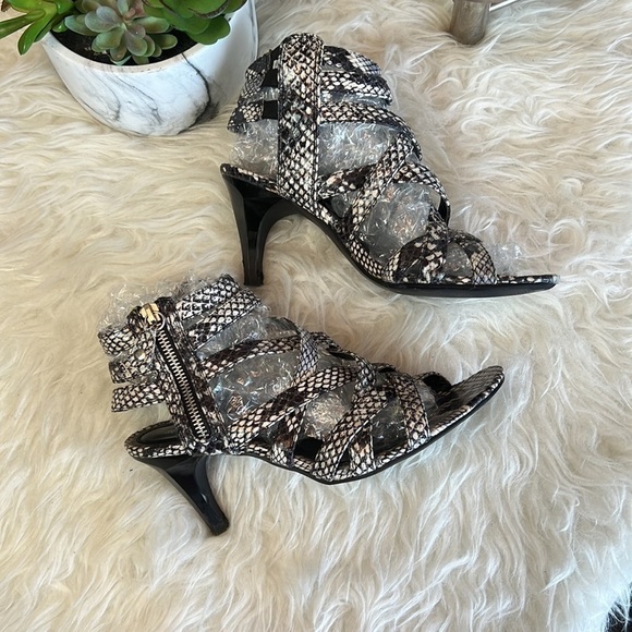 Marco Tozzi Open Toe Mid High Heel Strappy Sandal Size EU 38 - Picture 5 of 11